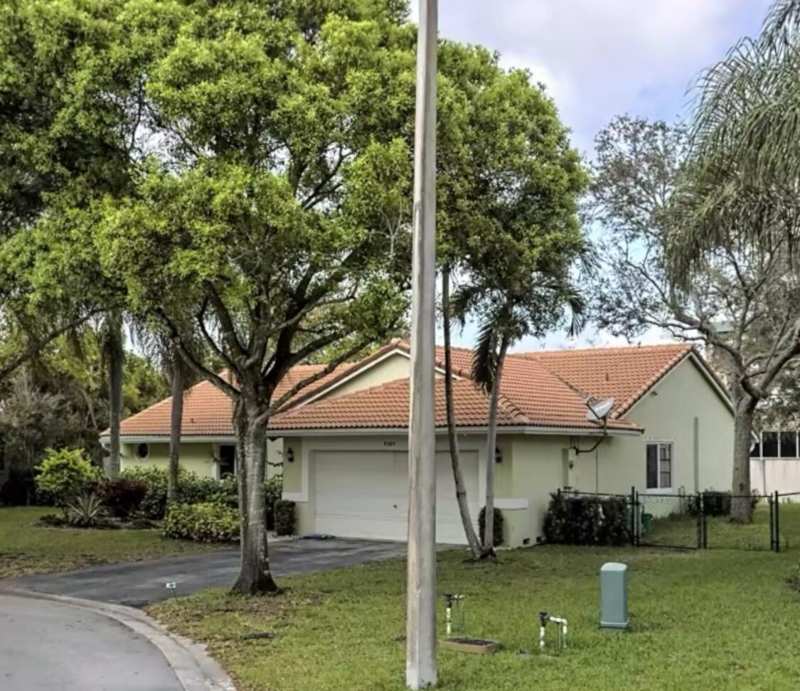3 bedroom Single Family Residence at 9285 NW 44th Court, Royal Land Amended, Coral Springs — photo 1
