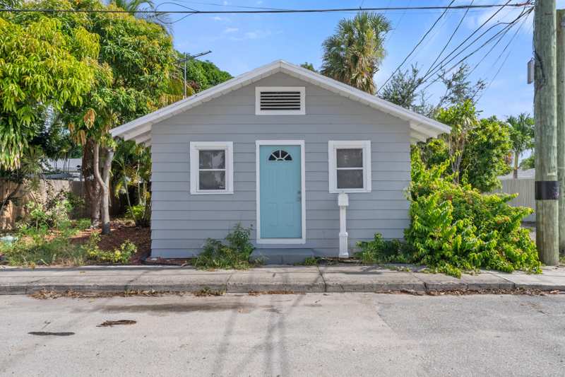 1 bedroom Single Family Residence at 612 3rd Avenue, Lake Worth Town Of, Lake Worth Beach — photo 1