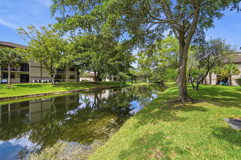 2 bedroom Condominium at 9938 Nob Hill Lane #9938, Villas De Venezia Condo, Sunrise — photo 1