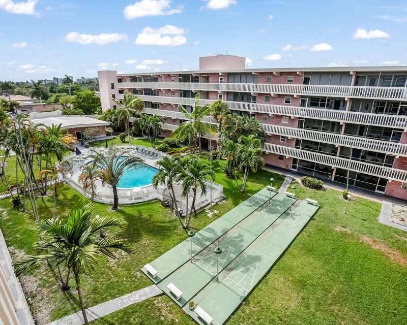 1 bedroom Condominium at 180 NE 12th Avenue #15E, Eldorado Plaza West Condo, Hallandale Beach — photo 1