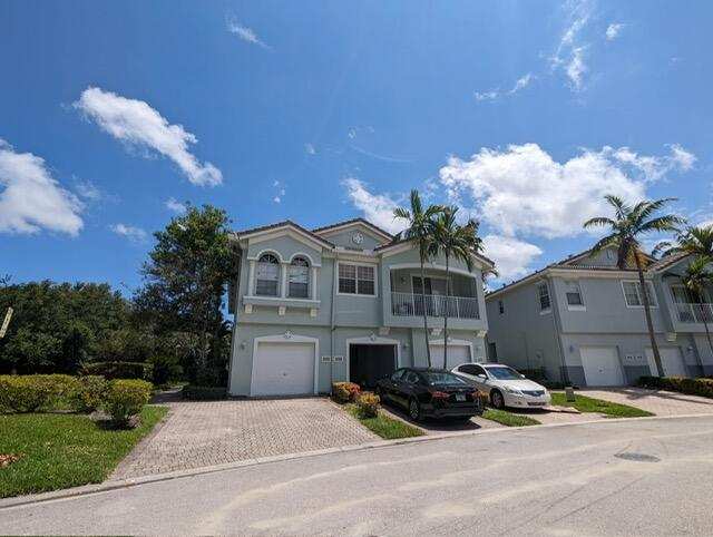 2 bedroom Townhouse at 3189 Laurel Ridge Circle, Thousand Oaks, Riviera Beach — photo 1