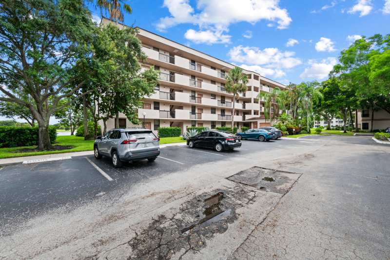 2 bedroom Condominium at 2768 Carambola Circle #101, Applewood Village Ii-F Condo, Coconut Creek — photo 1
