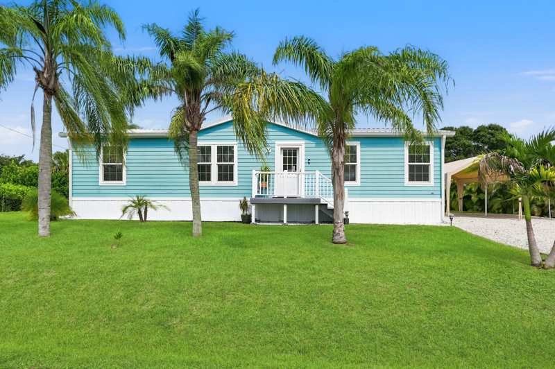3 bedroom Manufactured Home at 4675 SE Circle Way, Port Salerno Estates, Stuart — photo 1