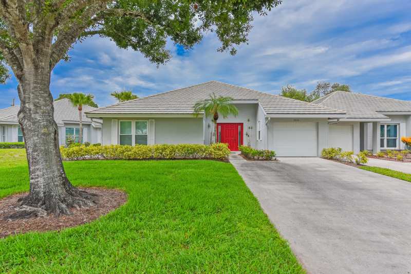 2 bedroom Villa at 2846 SW Westlake Circle, Eagle Lake, Palm City — photo 1