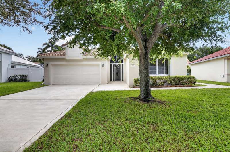 3 bedroom Single Family Residence at 1165 Sea Grape Circle, Sabal Lakes Ph 3, Delray Beach — photo 1
