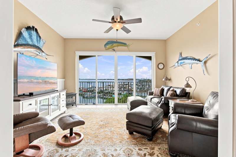 2 bedroom Condominium at 34 Harbour Isle Drive #Ph05, Harbour Isle West, Fort Pierce — photo 1