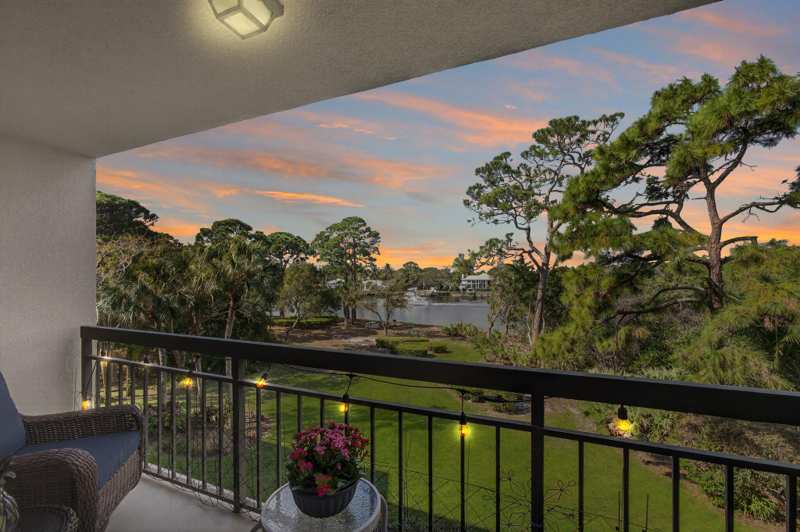 2 bedroom Condominium at 1901 Marina Isle Way #304, Marina At The Bluffs Condo, Jupiter — photo 1