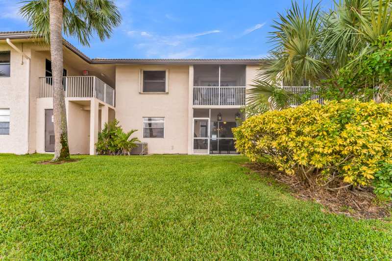 2 bedroom Condominium at 5510 Lakeside Drive #106, Viewpointe Condo, Margate — photo 1