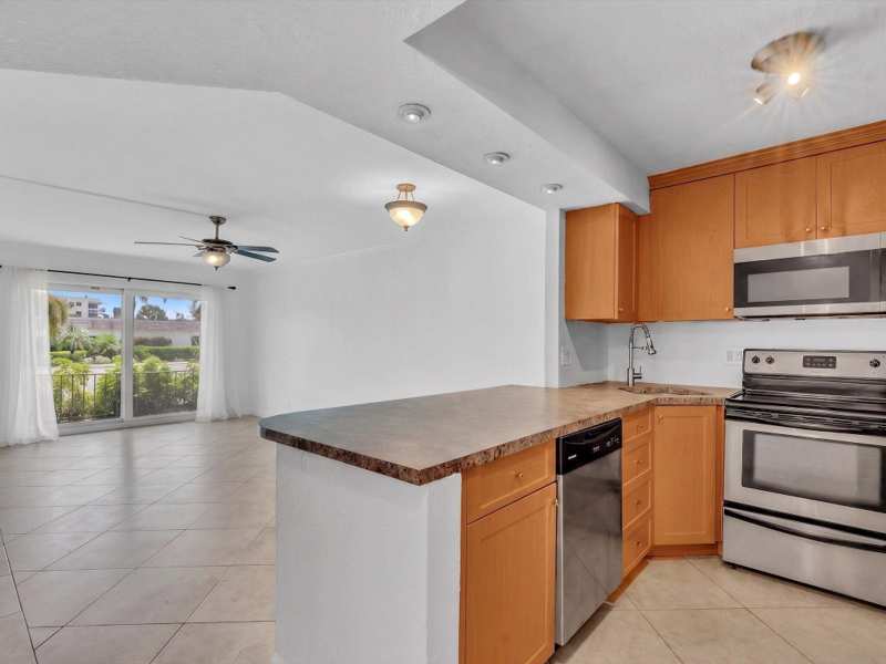 1 bedroom Condominium at 3002 NE 5th Terrace #105-B, River Manor Condo, Wilton Manors — photo 1