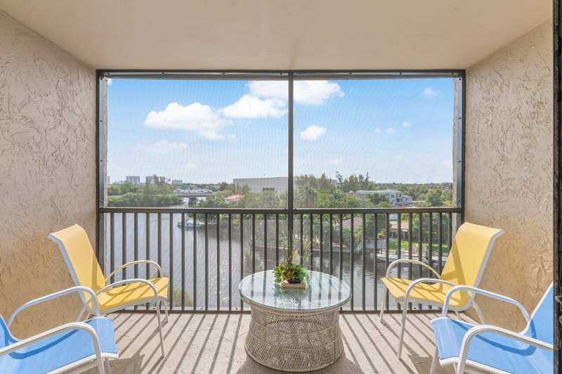 2 bedroom Condominium at 13 Royal Palm Way #602, Boca Bayou Condo, Boca Raton — photo 1