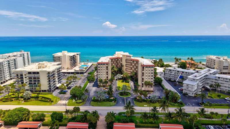 2 bedroom Condominium at 3475 S Ocean Boulevard #2020, La Bonne Vie Condo, Palm Beach — photo 1