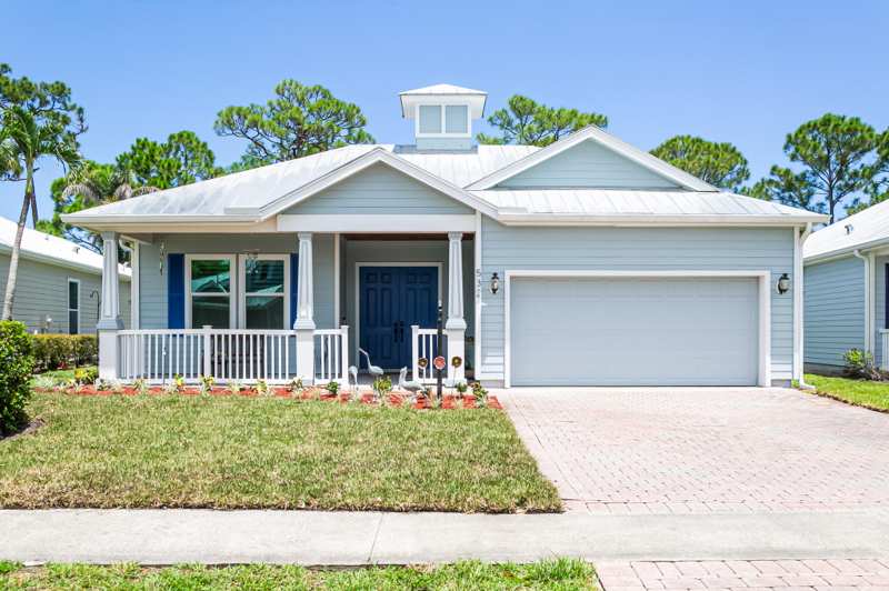 3 bedroom Single Family Residence at 532 NE Canoe Park Circle, River Place On The St Lucie, Port St. Lucie — photo 1