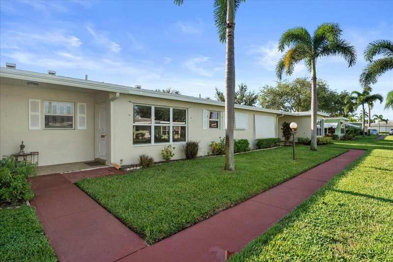 1 bedroom Condominium at 220 Country Lane #B, Pine Point Villas Condo, Boynton Beach — photo 1