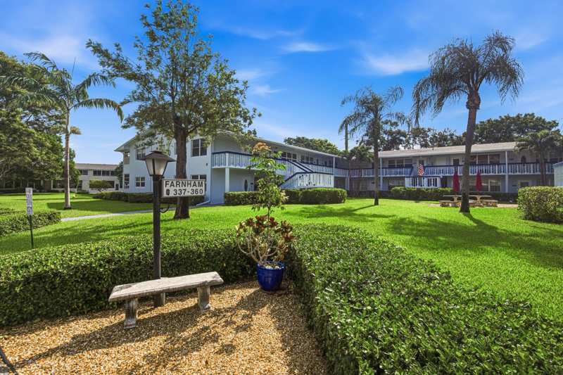1 bedroom Condominium at 350 Farnham Q #350, Farnham Q Condo, Deerfield Beach — photo 1