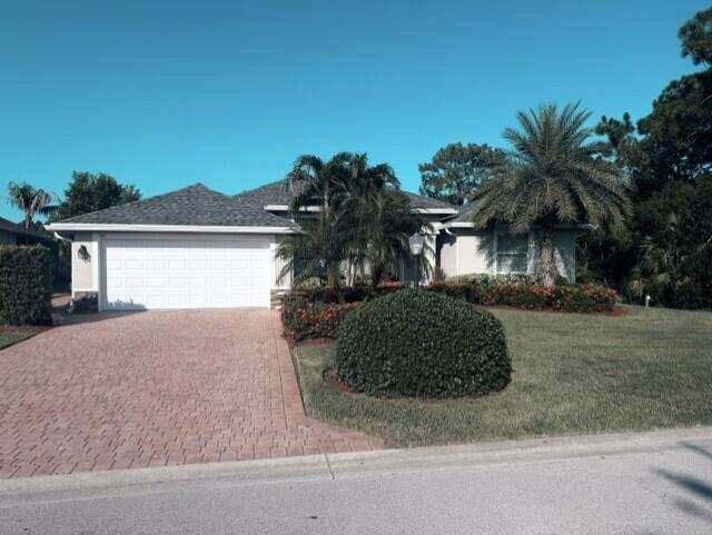 4 bedroom Single Family Residence at 367 SW Vista Lake Drive, Estates at Sawgrass Lakes, Port St. Lucie — photo 1