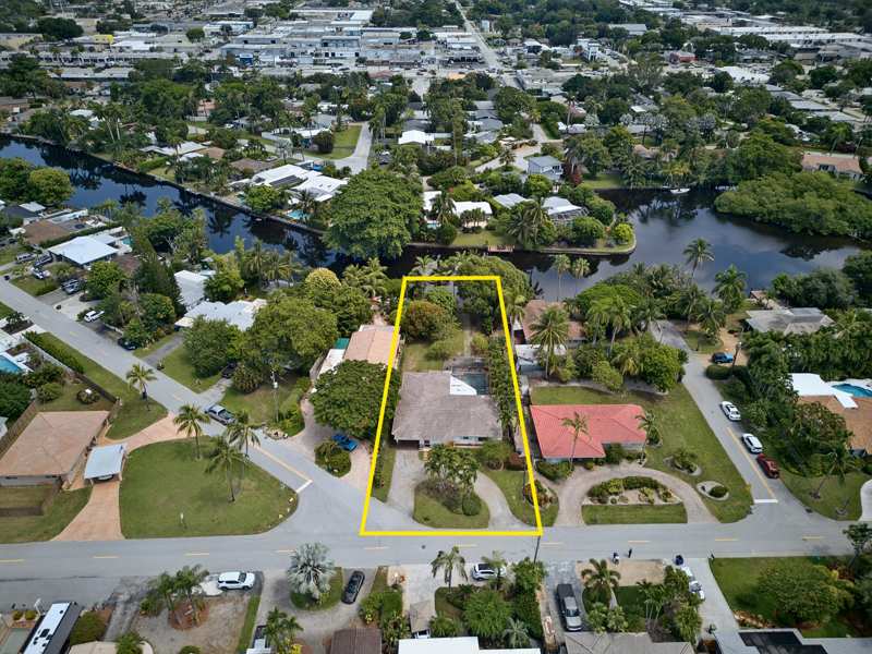 3 bedroom Single Family Residence at 201 NE 29th Street, Almar Estates Resub, Wilton Manors — photo 1