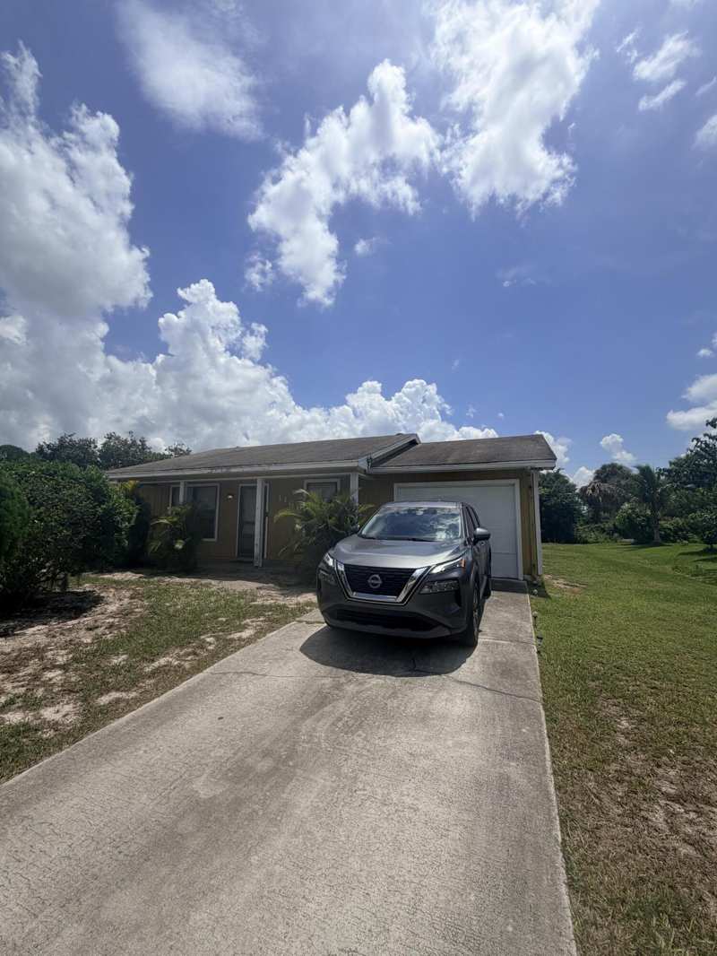 2 bedroom Single Family Residence at 1166 SW Eleuthera Avenue, Port St Lucie Section 19, Port St. Lucie — photo 1