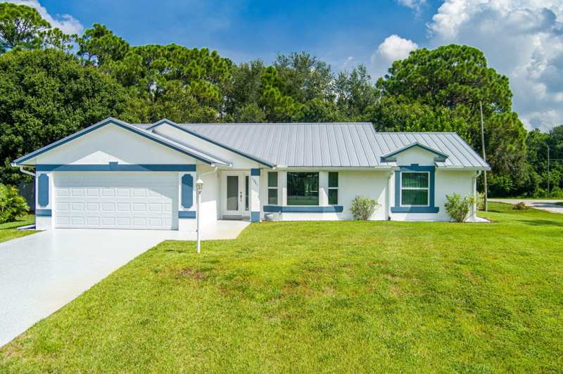 3 bedroom Single Family Residence at 1901 SW Yellowtail Avenue, Port St Lucie Section 31, Port St. Lucie — photo 1