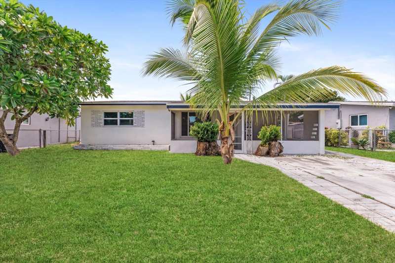 3 bedroom Single Family Residence at 4641 SW 25th Terrace, Seaboard Park, Dania Beach — photo 1