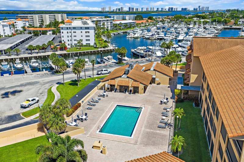 2 bedroom Condominium at 1030 Us Highway 1 #413, Marina Bay Condo, North Palm Beach — photo 1