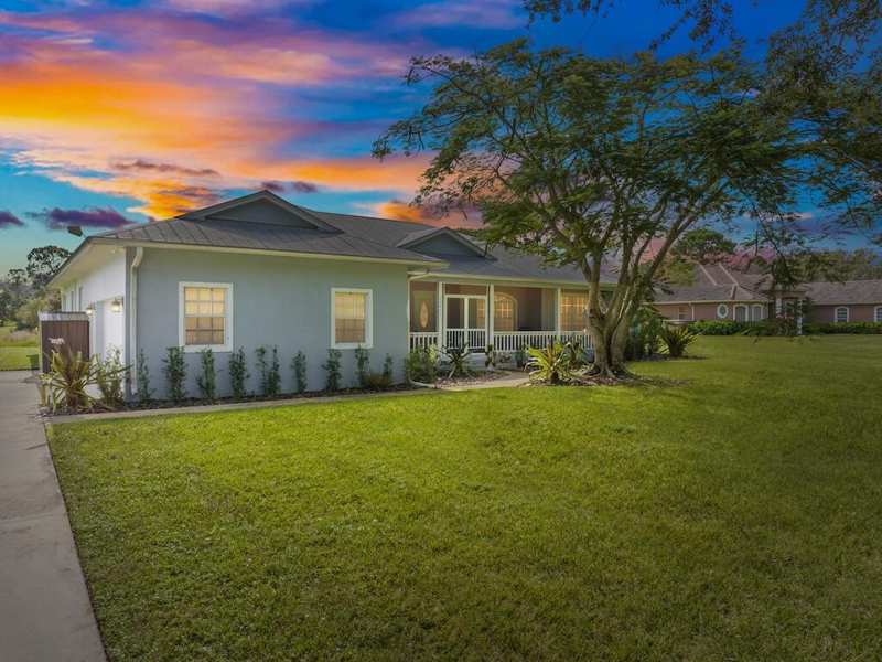 4 bedroom Single Family Residence at 10611 Pine Needle Drive, Pine Hollow Unit Two, Fort Pierce — photo 1