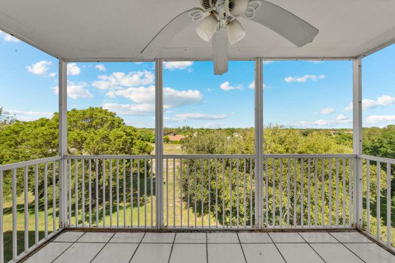 3 bedroom Condominium at 6161 NW 2nd Avenue #525, Boca Teeca , Boca Raton — photo 1