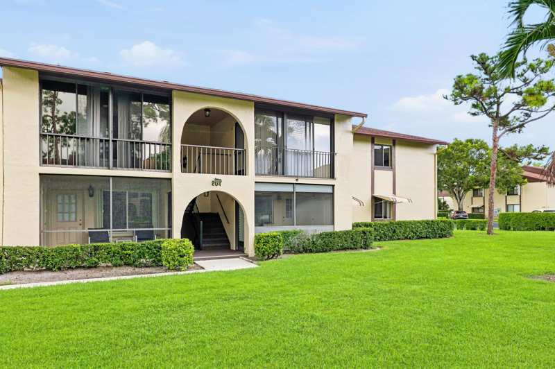 2 bedroom Condominium at 204 Pine Hov Circle #B-1, Pine Ridge South II Condo, Greenacres — photo 1