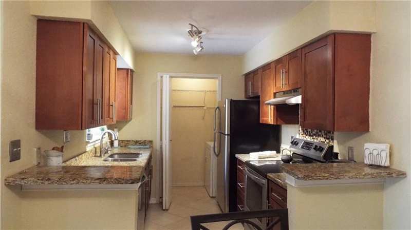 2 bedroom Condominium at 833 Riverside Drive #824, Savannah At Riverside Condo, Coral Springs — photo 1
