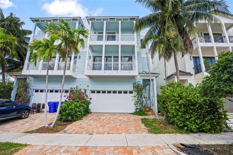 5 bedroom Townhouse at 347 Oak Street #B1, White Sands Beach Homes Condo, Hollywood — photo 1