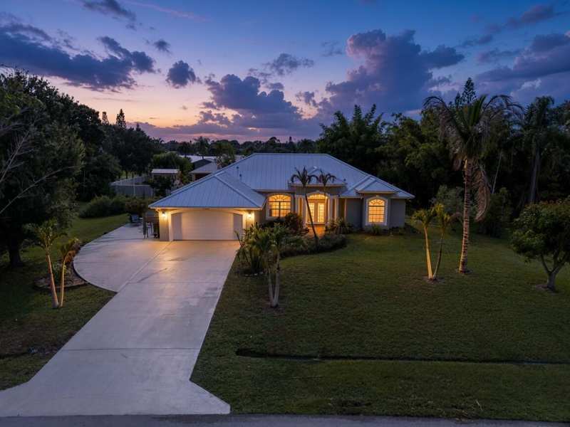 3 bedroom Single Family Residence at 2142 SE Morningside Boulevard, South Port St Lucie Unit 4, Port St. Lucie — photo 1