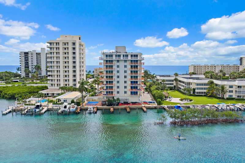 2 bedroom Condominium at 375 Beach Road #201, La Mar Condo Apts Decl, Tequesta — photo 1