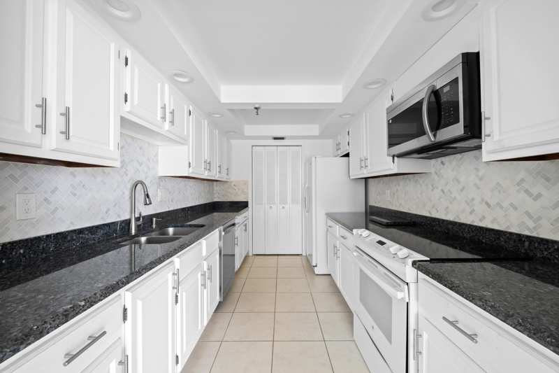 1 bedroom Condominium at 859 Jeffery Street #312, Porta Bella East, Boca Raton — photo 1