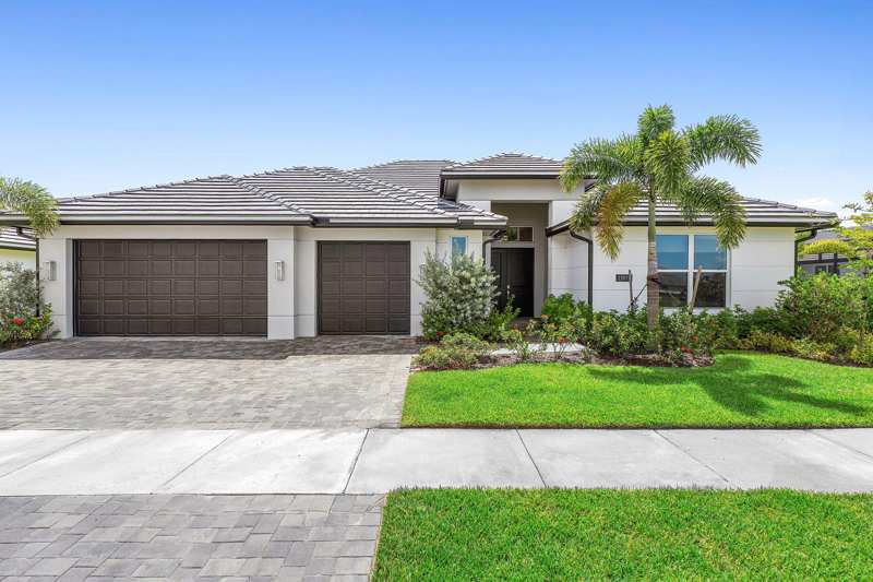 4 bedroom Single Family Residence at 13977 SW Belterra Drive, Belterra Phase 1 Plat 2, Port St. Lucie — photo 1