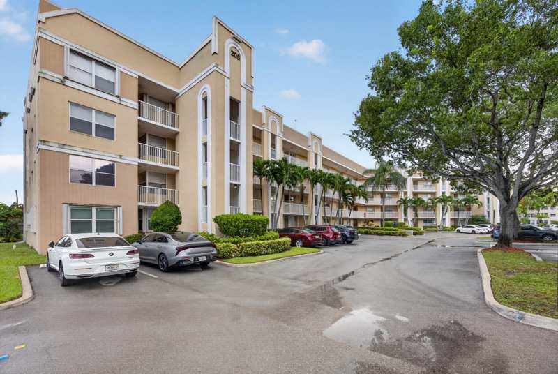 2 bedroom Condominium at 10346 NW 24th Place #406, Sunrise Lakes 205 Condo, Sunrise — photo 1