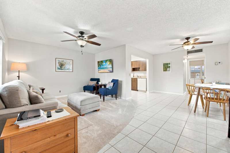 1 bedroom Condominium at 479 Burgundy J, Kings Point Burgundy Condos, Delray Beach — photo 1