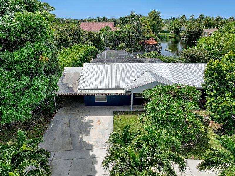 4 bedroom Single Family Residence at 1707 E Terrace Drive, Lake Clarke Terrace In, Lake Worth Beach — photo 1