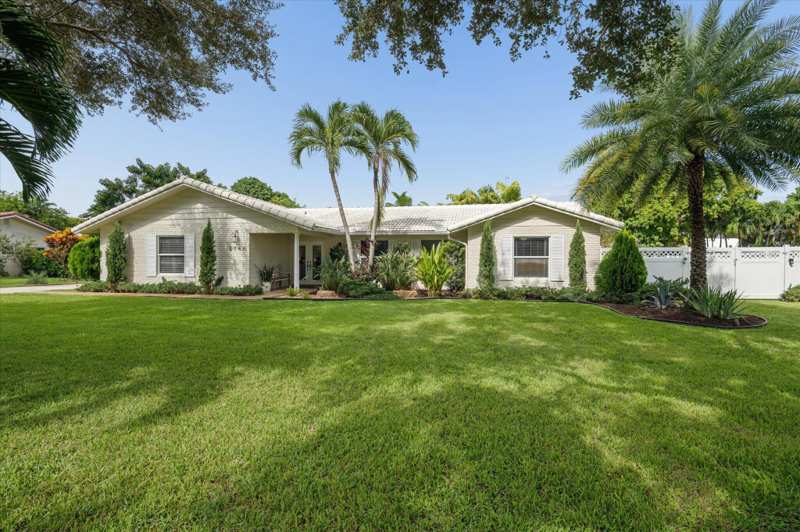4 bedroom Single Family Residence at 2740 NW 106th Avenue, Coral Springs Country Club, Coral Springs — photo 1