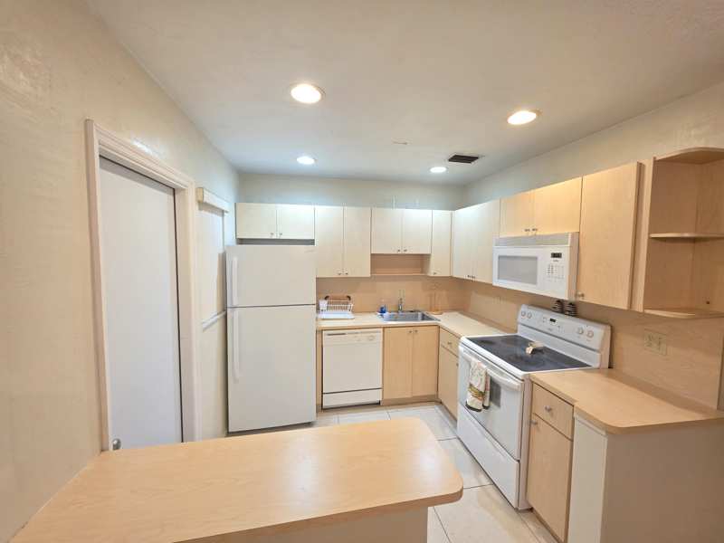 1 bedroom Condominium at 700 Layne Boulevard #318B, Golden Isles Condo Apts, Hallandale Beach — photo 1