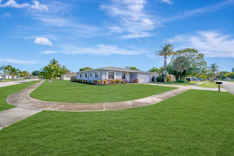 3 bedroom Single Family Residence at 10941 Gallery Street, Holiday City, Palmetto Pines, Boca Raton — photo 1