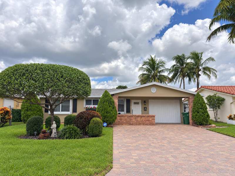 2 bedroom Single Family Residence at 4507 NW 46th Street, Mainlands Of Tamarac Lakes, Tamarac — photo 1