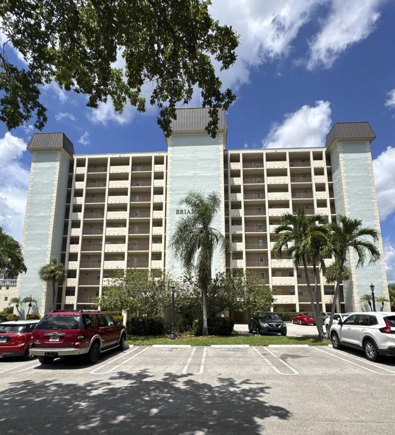 2 bedroom Condominium at 9101 W Sample Road #601, Briarwood Club Condo 4, Coral Springs — photo 1