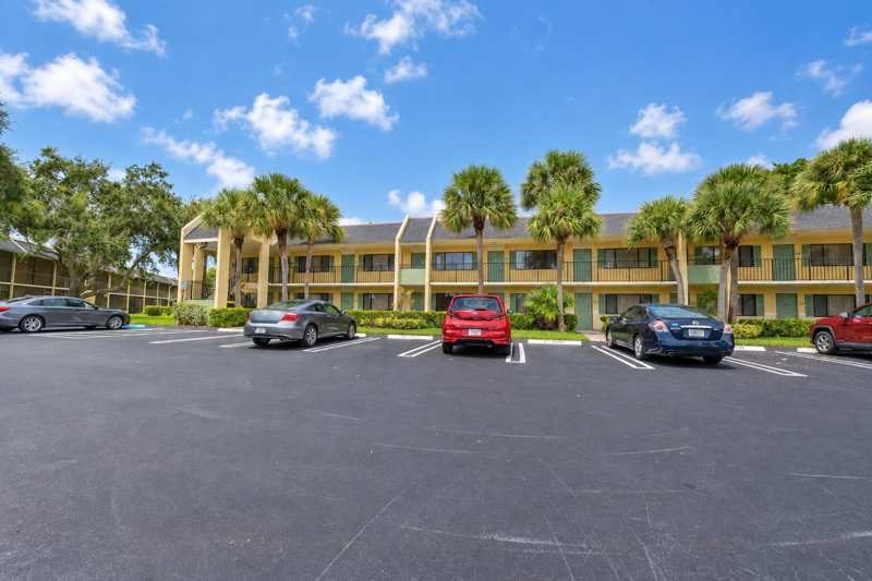 1 bedroom Condominium at 1604 Meadows Circle, Meadows On The Green Condo, Boynton Beach — photo 1