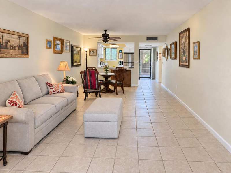 2 bedroom Condominium at 3154 Via Poinciana #115, Poinciana Lakes Condo, Lake Worth — photo 1