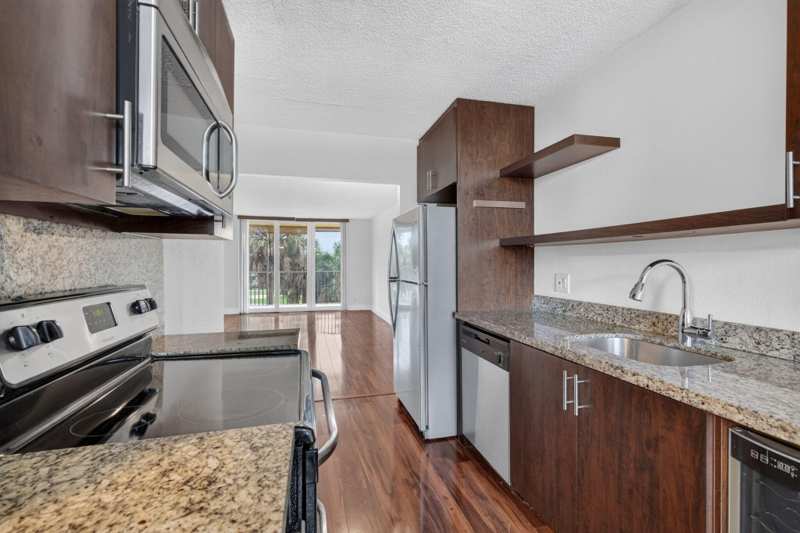 2 bedroom Condominium at 250 Jacaranda Drive #411, Coronado At Jacaranda Phase Two, Plantation — photo 1