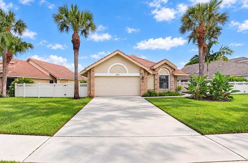 3 bedroom Single Family Residence at 6851 Bitterbush Place, Cambridge at Aberdeen, Boynton Beach — photo 1