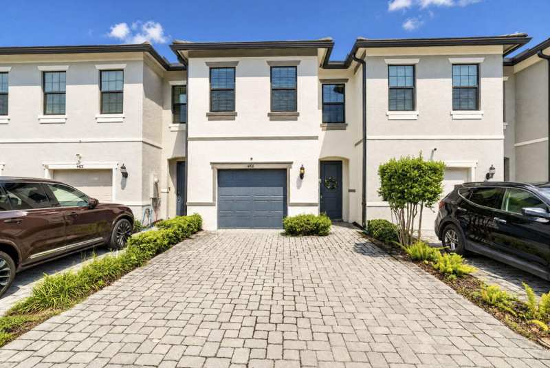 3 bedroom Condominium at 4416 Appleton Circle, Oak Tree Property Redevelopment, Oakland Park — photo 1