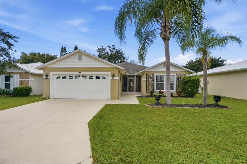 3 bedroom Single Family Residence at 6644 Picante Circle, Spanish Lakes Fairways NE Phase, Fort Pierce — photo 1