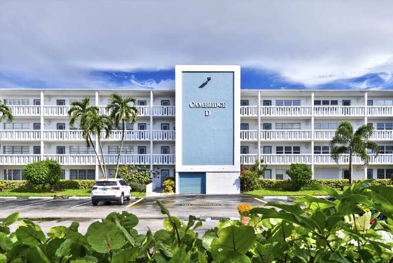 2 bedroom Condominium at 2079 Cambridge D #2079, Cambridge D Condo, Deerfield Beach — photo 1