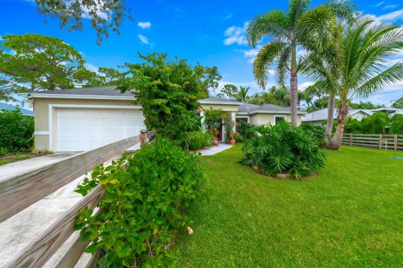 3 bedroom Single Family Residence at 245 SW De Gouvea Terrace, Port St Lucie Section 13, Port St. Lucie — photo 1