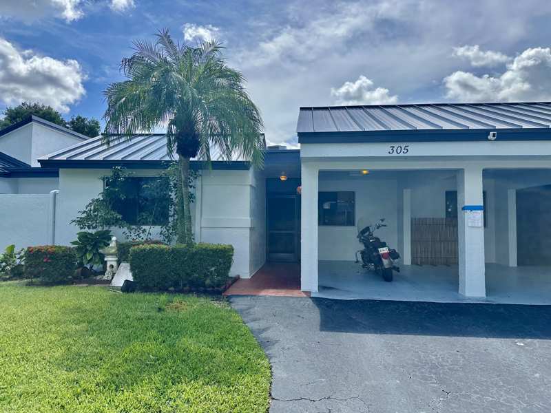 3 bedroom Condominium at 305 Lakeside Court, Lakeside Villas At, Sunrise — photo 1